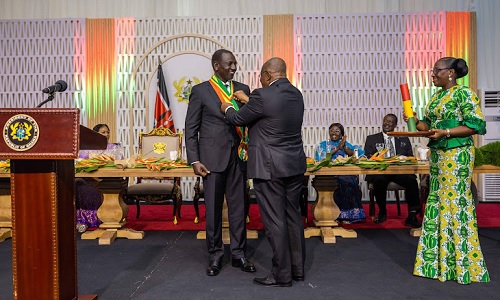Ghana honours Kenyan President William Ruto
