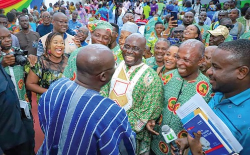 Sunyani traders and artisans embrace Bawumia's flat tax rate and tax amnesty pledge