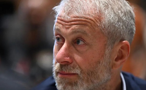 UK threatens to sue Abramovich over Chelsea sale