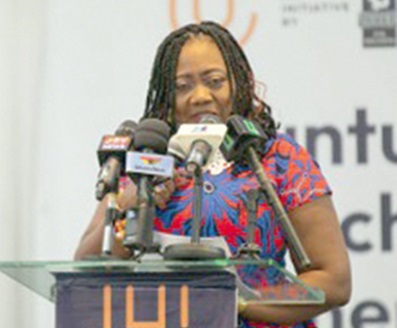  Catherina Appiah-Pinkrah (inset),  Executive Director of CEA, addressing the workshop