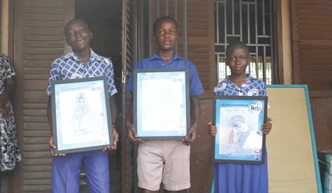 From left: Malik Abdul-Aziz, winner; Ideal Appiah Kusi, first runner-up, and  Sumaiya Abubakar, second runner-up, in the Sketch Your Mom contest