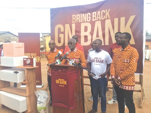  Dr Paa Kwesi Nduom, Global Chairman of Groupe Nduom, addressing traders