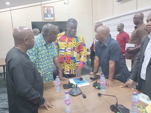 Employment Minister engages Organised Labour over sale of SSNIT hotels - Vimarsana News