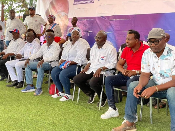 Bawumia promises miners path to wealth through responsible mining policies