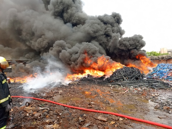 GNFS investigates fire outbreak at Ashaiman Middle East scrap yard  