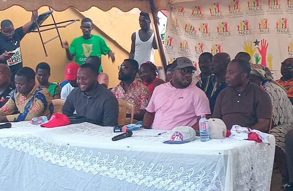 Dignitaries at the forum