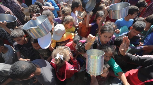 Rwanda sends humanitarian aid to Gaza