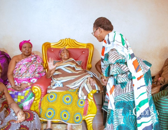 Former First Lady Lordina Mahama visits Manhyia Palace ahead of 2024 Elections 