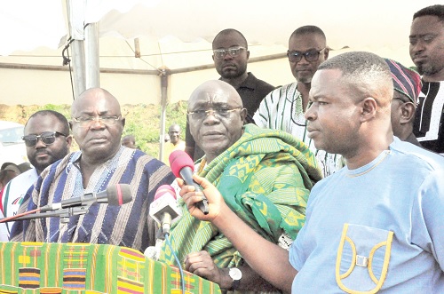  Edward Korbly Doe Adjaho (2nd from right), a former Speaker of Parliament, speaking at the durbar