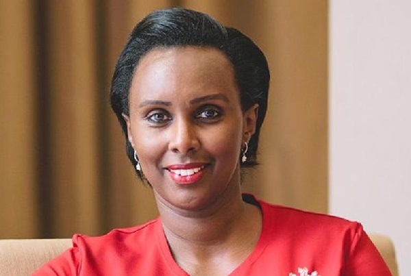 Dr Carmen Nibigira