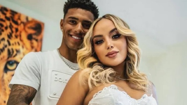 Vinicius Tobias with the wife