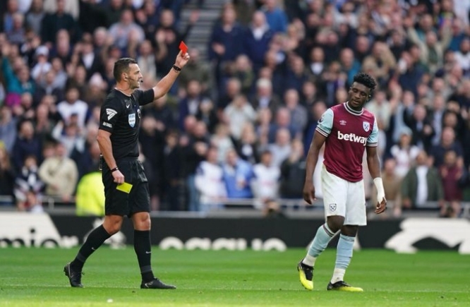 Kudus sent off for striking multiple Spurs players