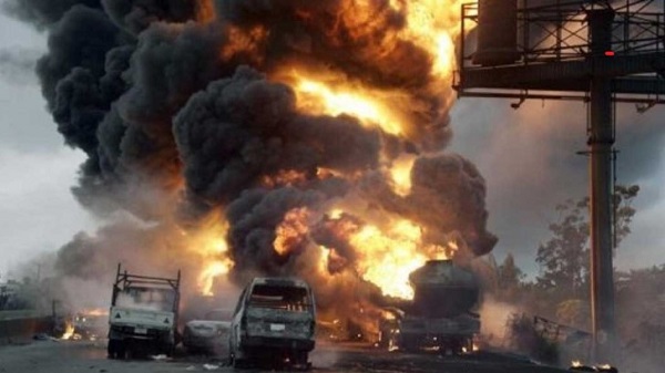 Nigeria fuel tanker explosion kills 90, injures dozens