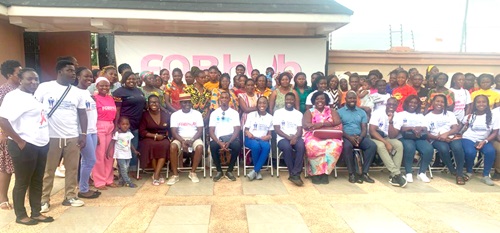 Participants with members of the Mandela Washington Fellowship at the training session