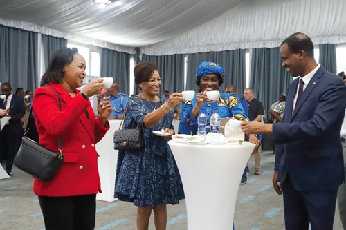 Rosemary Mbabazi (left), the High Commissioner of Rwanda to Ghana; Nana Konadu Agyeman-Rawlings (2nd from right), former First Lady of Ghana; Teferi Fikre Gossaye (right), Ambassador of the Republic of Ethiopia, and other dignitaries raising a tea toast to celebtrate some Rwanda products. Picture: EDNA SALVO KOTEY