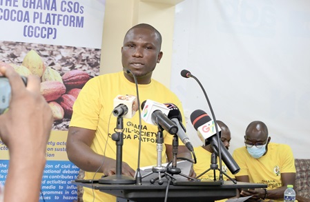  Francis Teinor, member, Ghana CSO’s Cocoa Platform, addressing the press conference in Accra