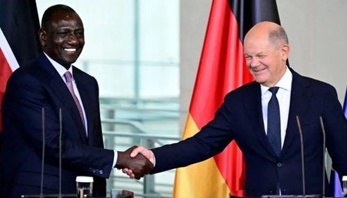 Germany's Chancellor Olaf Scholz (R) and Kenya's President William Ruto signed the deal in Berlin
