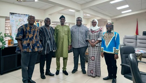 Haruna Iddrisu (3rd from left), Minister of Education, with the leadership of the Institution of Engineering and Technology, Ghana 