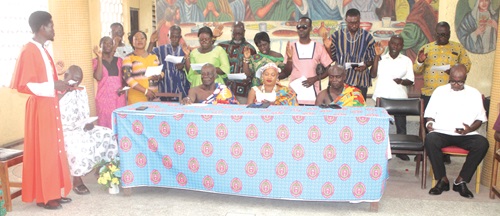 ­­­­­Members of the Akotolante Cluster Schools Management Committee swearing the oath of office at St Mary's Anglican School in Accra. Picture: ESTHER ADJORKOR ADJEI 