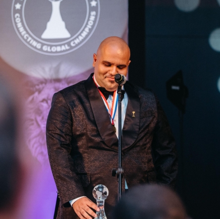 Veros Petroleum CEO Yahya Tarek Diab wins global Best in Oil and Gas at Forty Under 40 Awards in Dubai
