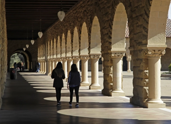 U.S. colleges warn international students not to travel overseas this summer