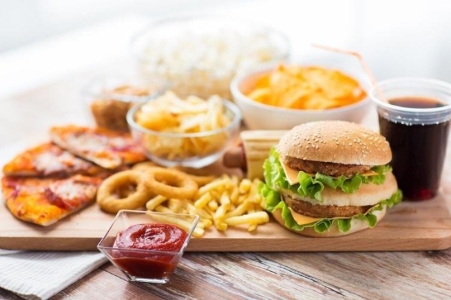 Your chance of an early death rises with every bite of ultraprocessed food, study says