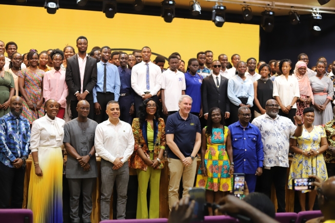 MTN Ghana awards 500 Bright Scholarships