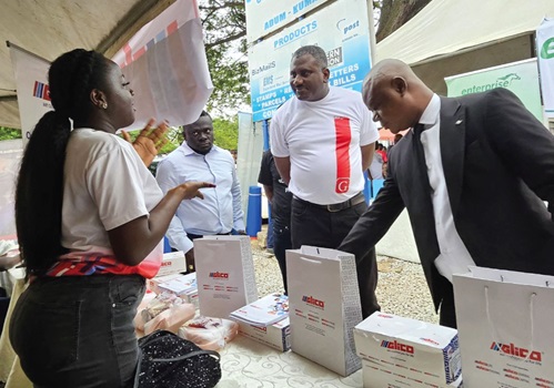 Josephine Nsiah (left), a representative of Glicolife Insurance, exposing Franklin Sowa (middle), Director, Marketing and Sales, GCGL, to their products, during an insurance fair in Kumasi. Those looking on include Dr Kingsley Kwesi Kwabahson (right), Chief Executive Officer, GIA, and Faruk Dramani, Ashanti Regional Manager, NIC. Pictures : EMMANUEL BAAH Josephine Nsiah (left), a representative of Glicolife Insurance, exposing Franklin Sowa (middle), Director, Marketing and Sales, GCGL, to their products, during an insurance fair in Kumasi. Those looking on include Dr Kingsley Kwesi Kwabahson (right), Chief Executive Officer, GIA, and Faruk Dramani, Ashanti Regional Manager, NIC. Pictures : EMMANUEL BAAH