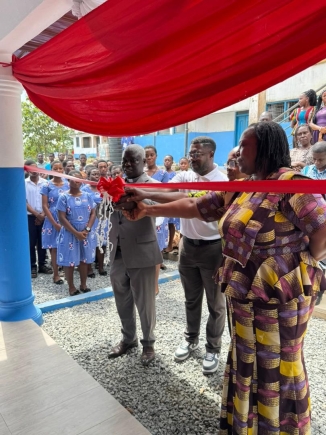KGL Foundation inaugurates toilet facility for Adukrom PRESEC
