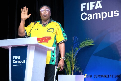 Abedi Ayew ‘Pele’ delivering an address at the closing ceremony