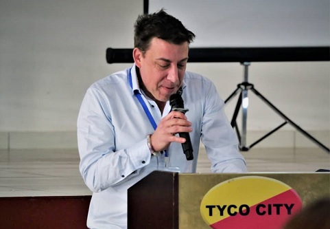 Florian Winckler, Project Leader of GIZ/MOVE project, addressing the participants