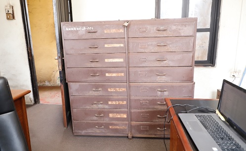 This drawing cabinet used for storing pictures/ drawings is more than 20 years old This drawing cabinet used for storing pictures/ drawings is more than 20 years old