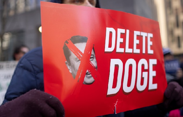 21 DOGE staffers resign rather than help Elon Musk