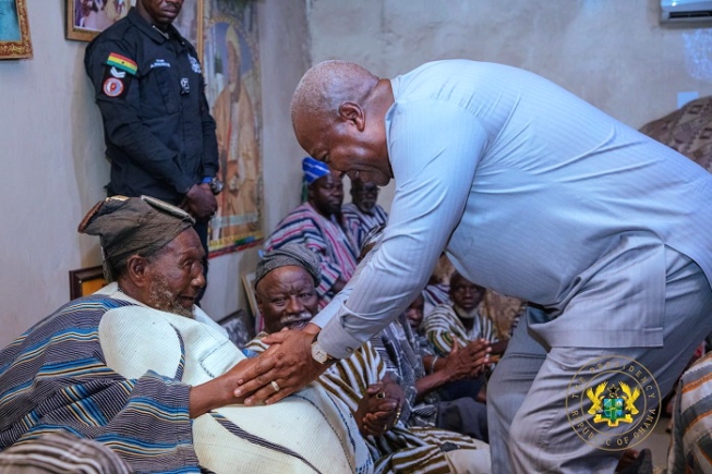 President Mahama reaffirms commitment to peacebuilding during visit to Nayiri