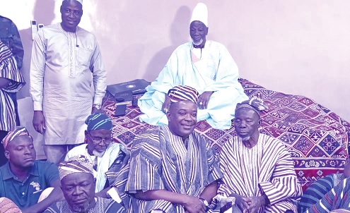 Prof. Ahmed Jinapor Abdulai (2nd from right), Director-General of GTEC, with the Ya-Na Abukari II, Overlord of Dagbon at the Gbewaa palace