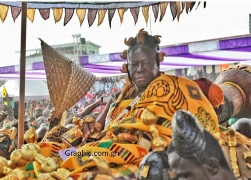  Otumfuo Osei Tutu II, Asantehene, arriving at the Fetu Afahye durbar grounds