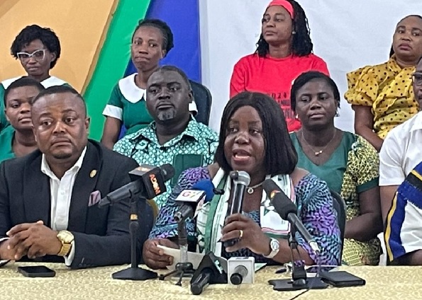 Perpetual Ofori- Ampofo,President of the Ghana Registered Nurses and Midwives Association addressing the press