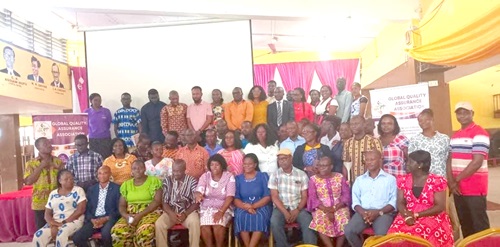 Dignitaries and participants after the event