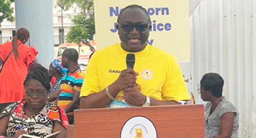 Dr Leslie Issa Adam-Zakariah,  Acting Medical Director of the Greater Accra Regional Hospital, addressing health professionals and parents at the event