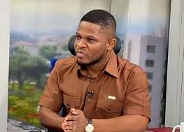 Chief of Staff summons Sammy Gyamfi over dollar gift to Agradaa
