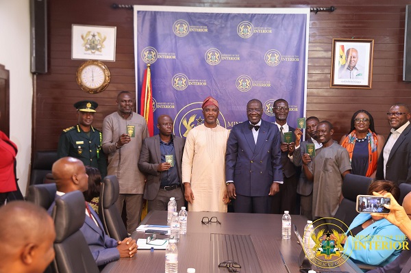 Ghana grants indefinite residence permits to 500 Ivorian refugees