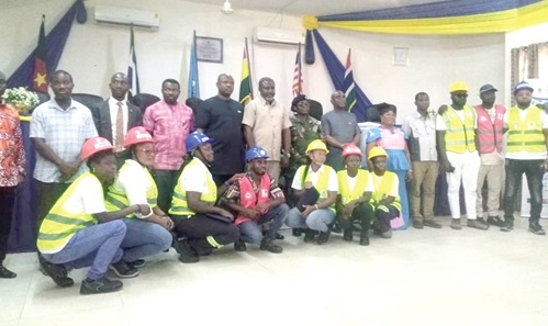 The dignitaries and some graduands after the ceremony