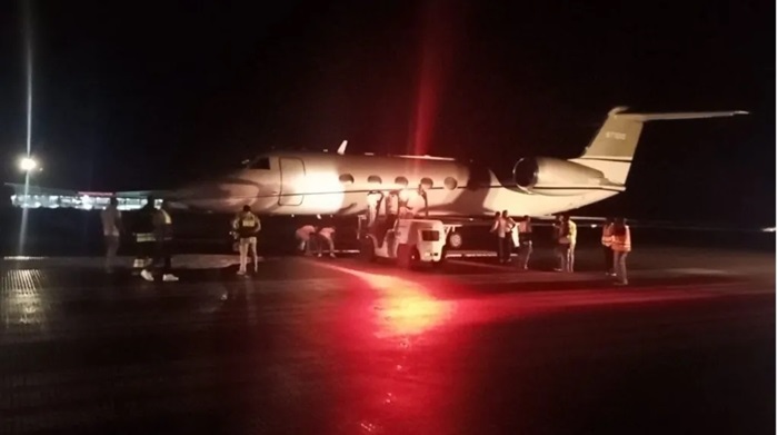 The presidential jet's landing gear malfunctioned, authorities say