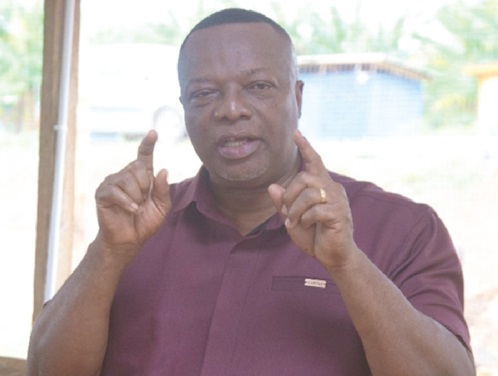 Enoch Kofi Boadu, the CEO of DAS Biogas and Construction Limited, explaining how one of the machines works Enoch Kofi Boadu, the CEO of DAS Biogas and Construction Limited, explaining how one of the machines works