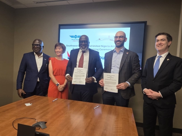 United Nigeria Airlines and Southwest Airlines seal agreement for 737-800 delivery 