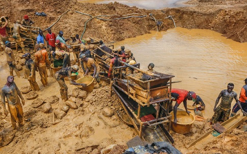 A site with illegal miners 
