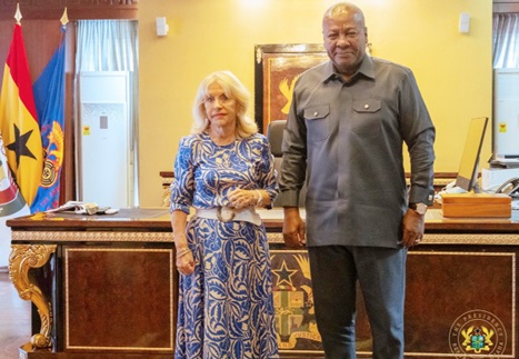 President John Dramani Mahama (right) and Dame Ann Gloag, a trustee of Mercy Ships