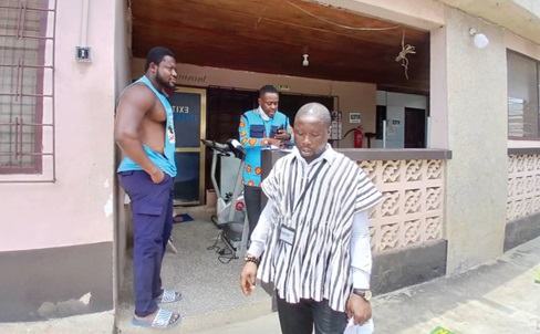 GTA officials interacting with the facility manager at Samaki Guest House in Koforidua GTA officials interacting with the facility manager at Samaki Guest House in Koforidua