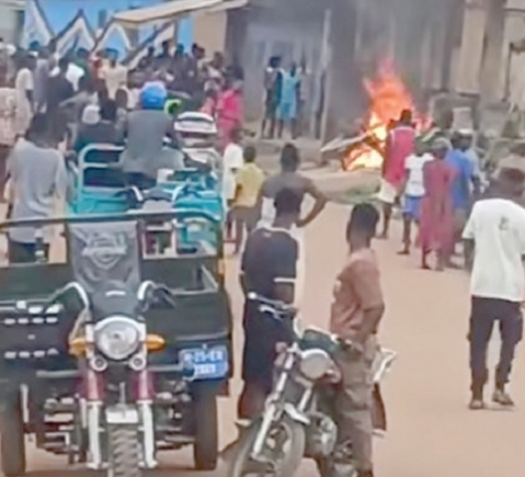A vehicle set on fire during the attack on the Kukurantumi Police Station  by some irate youth