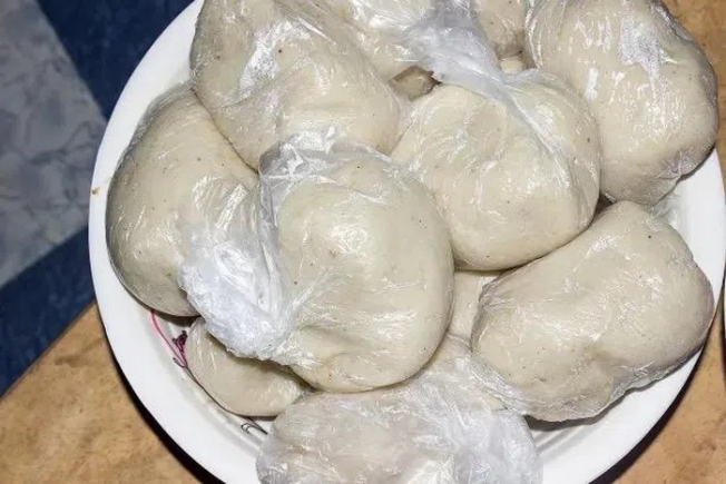 Why boiling food should not be covered with plastic or package hot food in plastic - The potential health threats, misconceptions and way to go